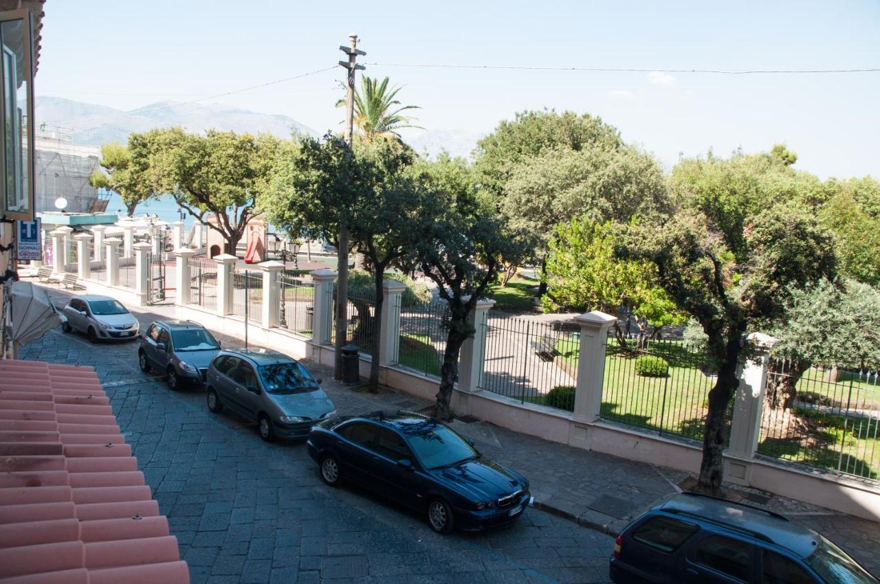 In Vacanza A Gaeta - L'Elica Экстерьер фото